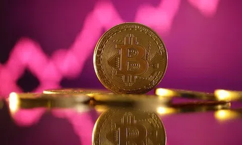 Bitcoin “đỏ lửa”, nhà đầu tư mất trắng 2 lượng vàng SJC