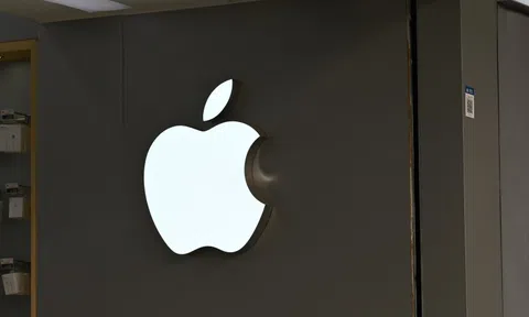 Apple thành công ty đầu tiên đạt vốn hóa 3.500 tỷ USD