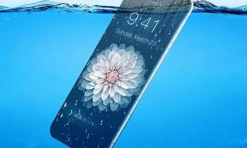 Cách lạ để 'cứu' điện thoại bị dính nước