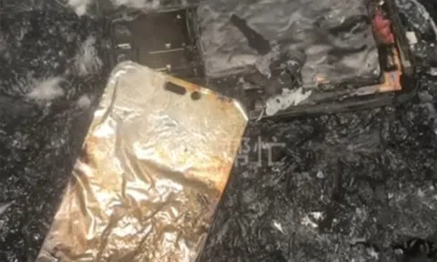 iPhone 14 Pro Max phát nổ khi đang sạc