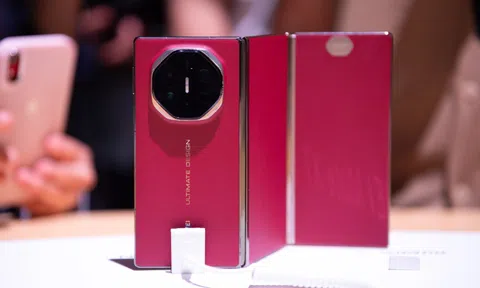 Huawei bán máy gập 3 ngoài Trung Quốc, giá 3.500 euro