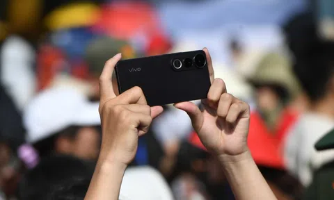 Tăng năng suất làm việc với bộ công cụ AI trên Oppo Find N5
