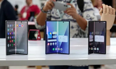iPhone gập có thể 'cứu' Apple