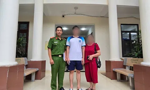 Gọi điện xác nhận chuyển khoản 700 triệu đồng cho trường học nhưng trường quyết không nhận, người phụ nữ Hà Nội báo công an