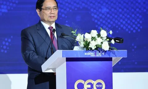 Thủ tướng: Vừa tự lực, tự cường, vừa đẩy mạnh hợp tác để TPHCM trở thành "siêu đô thị quốc tế trong kỷ nguyên số"