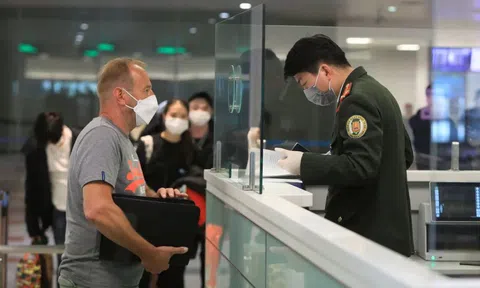 E-visa tại 41 cửa khẩu: Bước tiến lớn sang “cửa ngõ mở” cho du lịch và đầu tư