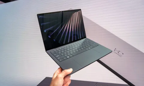 Dell XPS trở lại