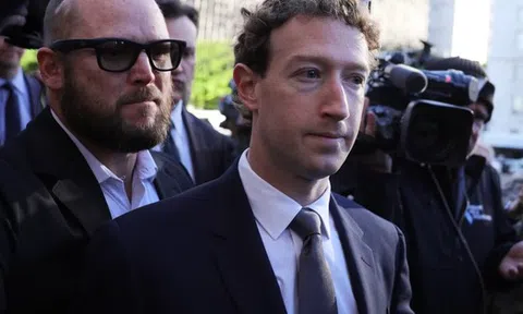 Sếp Facebook xuất hiện trong phiên tòa chưa từng có tiền lệ