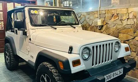 Từng là xe tuần tra, Jeep Wrangler TJ 2001 thành hàng hiếm 850 triệu tại Hà Nội