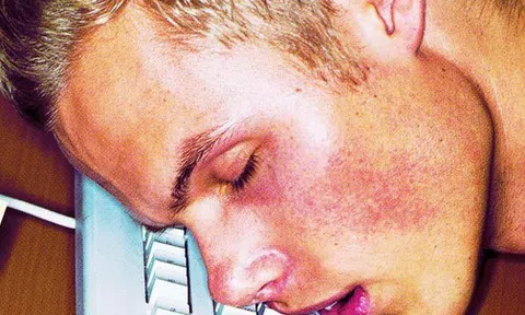 Nghịch lý năng suất thời đại số: Khi trí tuệ nhân tạo không biết mệt còn con người thì kiệt quệ vì chạy đua