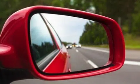 Điểm mù trên ô tô đời mới ngày càng lớn dù có 'hàng tá' công nghệ an toàn