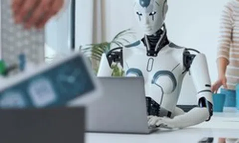 Nhân viên nghỉ việc, công ty tạo phiên bản AI làm thay, gây tranh cãi gay gắt