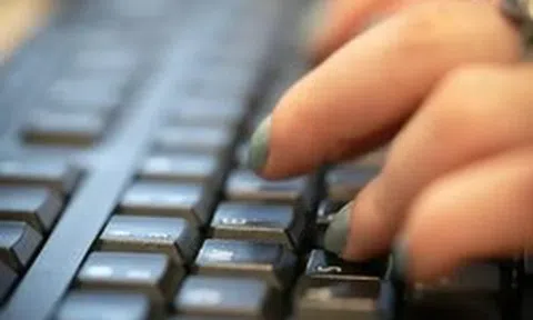 Nhiều nhân viên Mỹ vẫn không muốn dùng AI trong công việc