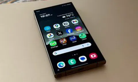 Tôi đã dùng thử Galaxy S26 Ultra mới nhất của Samsung, nhưng rồi cuối cùng lại quay về với S24 Ultra
