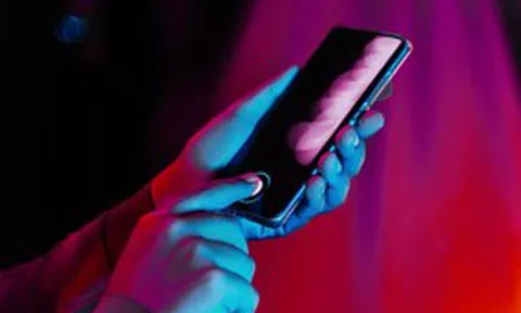 Điện thoại Android mà cứ bật máy “dùng cả đời” chẳng bao giờ tắt nguồn thì có làm sao không nhỉ?