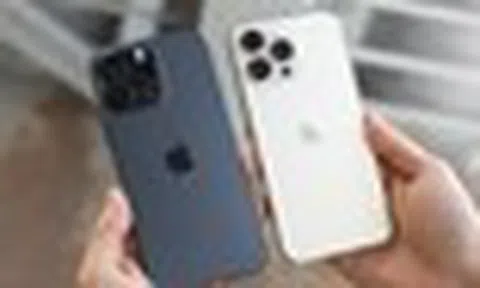 Nhiều iPhone giảm giá kỷ lục, có mẫu chỉ còn 5,3 triệu đồng