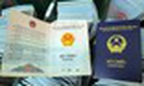Công an cảnh báo người dân đang chờ nhận hộ chiếu qua đường bưu điện