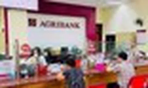 Tài khoản Agribank, BIDV, MB, VietinBank... sẽ trừ tiền mỗi tháng đối với nhóm khách hàng sau