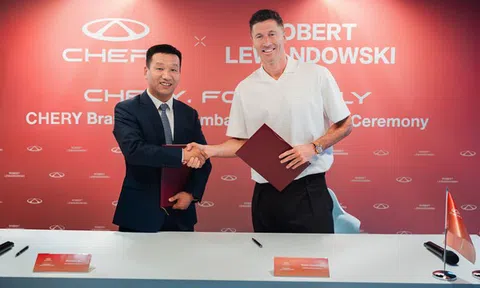 CHERY chính thức công bố Robert Lewandowski là Đại sứ toàn cầu của thương hiệu CHERY, củng cố triết lý thương hiệu "Vì gia đình"