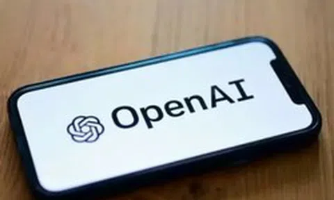OpenAI và Anthropic đối mặt chỉ trích vì cảnh báo rủi ro AI trước thềm IPO