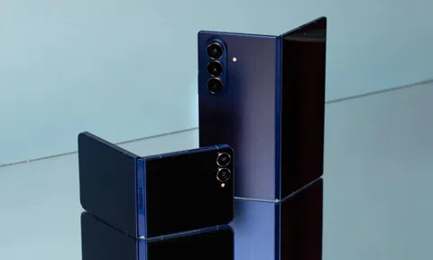 Điện thoại gập Samsung dùng được mấy năm trước khi hỏng?