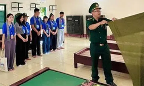 100 sinh viên ĐH Quốc gia TP.HCM mang thanh xuân tình nguyện lên miền biên thuỳ
