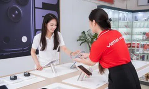 Viettel Store ưu đãi 20/10 với chương trình "Phụ nữ là để yêu", quà tặng lên tới 18 triệu đồng