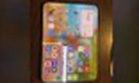 Chủ iPhone Duo tố bị từ chối bảo hành dù máy hỏng màn hình chỉ sau 3 giờ