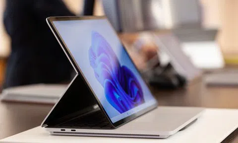 Surface Laptop Studio ra mắt: Thiết kế biến hoá, Surface mạnh mẽ nhất