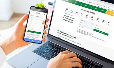 Nên vay tiền online tại tổ chức tín dụng hay ngân hàng?