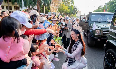 Trải nghiệm Lễ hội cà phê của các hoa, á hậu Việt