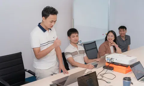 CÔNG NGHỆ KHÔNG CHỈ LÀ “SÂN CHƠI” CỦA ÔNG LỚN - DOANH NGHIỆP VỪA VÀ NHỎ CŨNG CẦN BỨT TỐC