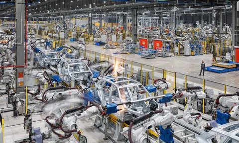 Nội địa hóa ngành công nghiệp ô tô: “7 năm của VinFast hơn vài chục năm của các hãng xe nước ngoài”