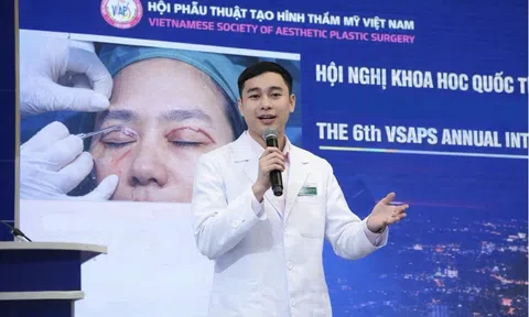 Bác sĩ Quang Dũng tham gia phát biểu tại Hội nghị Khoa học Quốc tế Thường niên VSAPS lần thứ 6