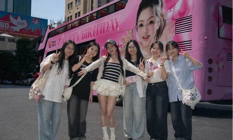 Cộng đồng fan hâm mộ của Lannie “chơi lớn”: Thuê xe bus hai tầng chúc mừng sinh nhật diễu quanh quận 1, TP.HCM