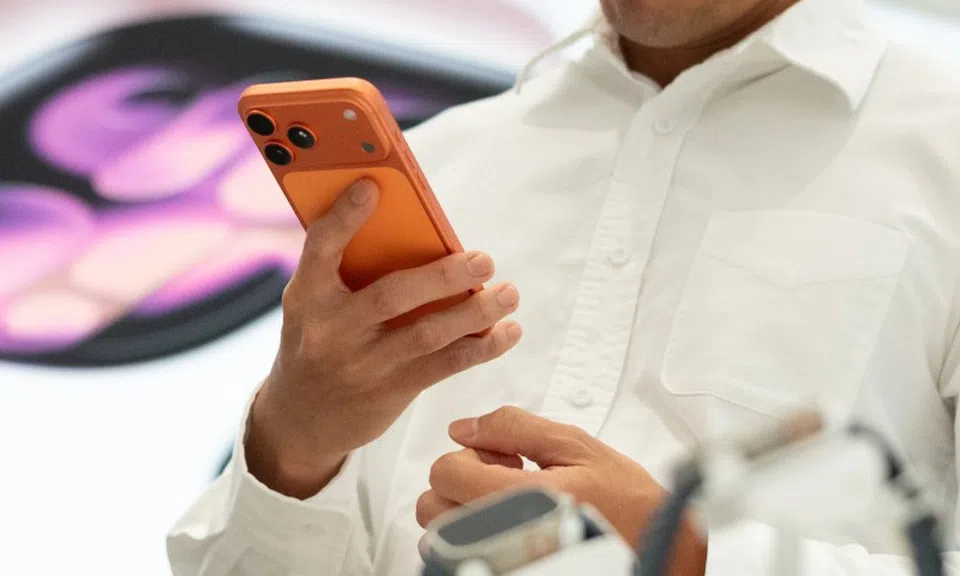 Sau nửa năm, iPhone 17 Pro Max không giảm một đồng