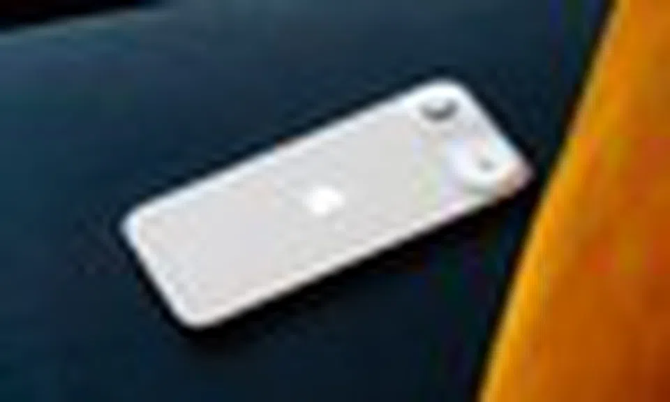 3 mẫu iPhone giảm giá mạnh, có máy rẻ hơn gần một nửa thời điểm ra mắt