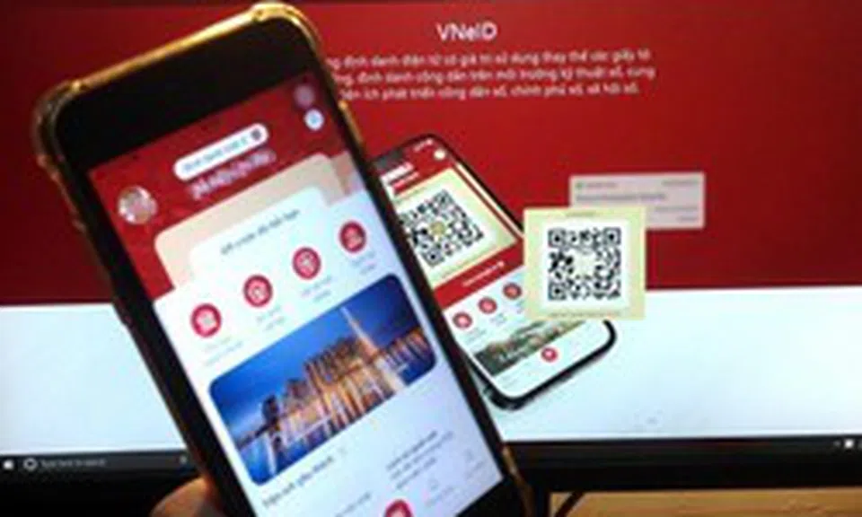 Tài khoản chứng khoán, mạng xã hội... phải liên kết VNeID trước 31/12, tài khoản ngân hàng thì sao?