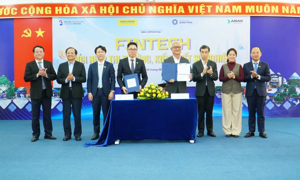 Từ Mobile Banking đến AI Banking: Chủ động đón đầu cuộc đua tài chính mới